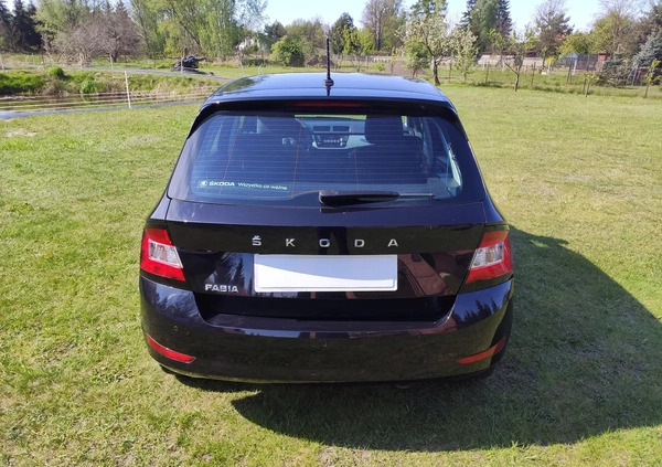 Skoda Fabia cena 34500 przebieg: 31000, rok produkcji 2021 z Nowy Dwór Gdański małe 667